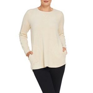 Denim&Co Tops - 🛍D&CO ACTIVE Ivory Soft Velour Tunic w/Pockets Denim&Co Tops - 🛍D&CO ACTIVE Ivory Soft Velour Tunic w/Pockets